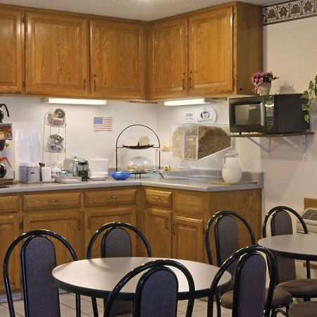 Super 8 By Wyndham Aransas Pass Hotel Restaurant foto